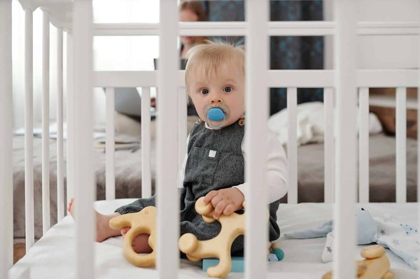 Choisir un lit enfant sécurisé avec barrière